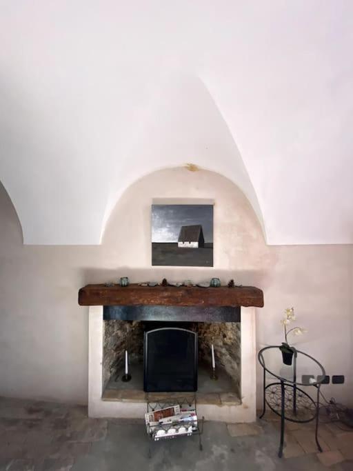 Iconic Italian Townhouse W Rooftop Terrace & Mountain View, 皮尼亚 外观 照片
