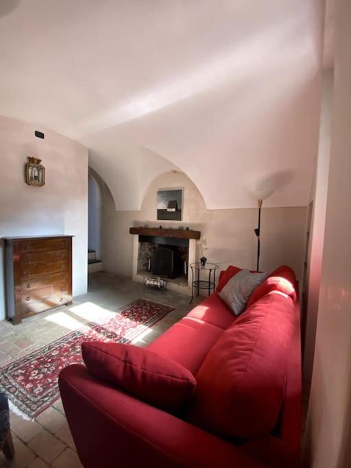 Iconic Italian Townhouse W Rooftop Terrace & Mountain View, 皮尼亚 外观 照片