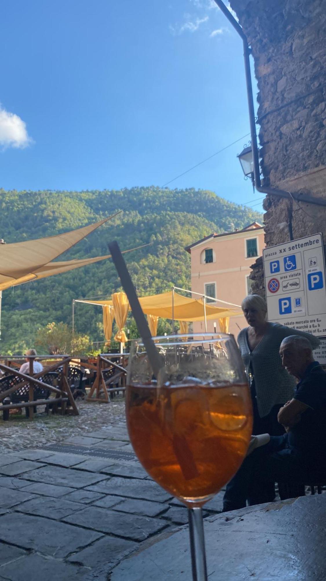 Iconic Italian Townhouse W Rooftop Terrace & Mountain View, 皮尼亚 外观 照片